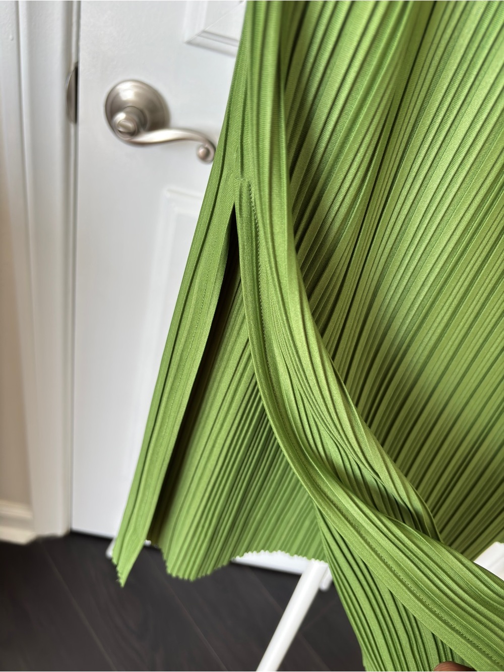 Plissé Green Midi Skirt Small - Picture 2 of 3